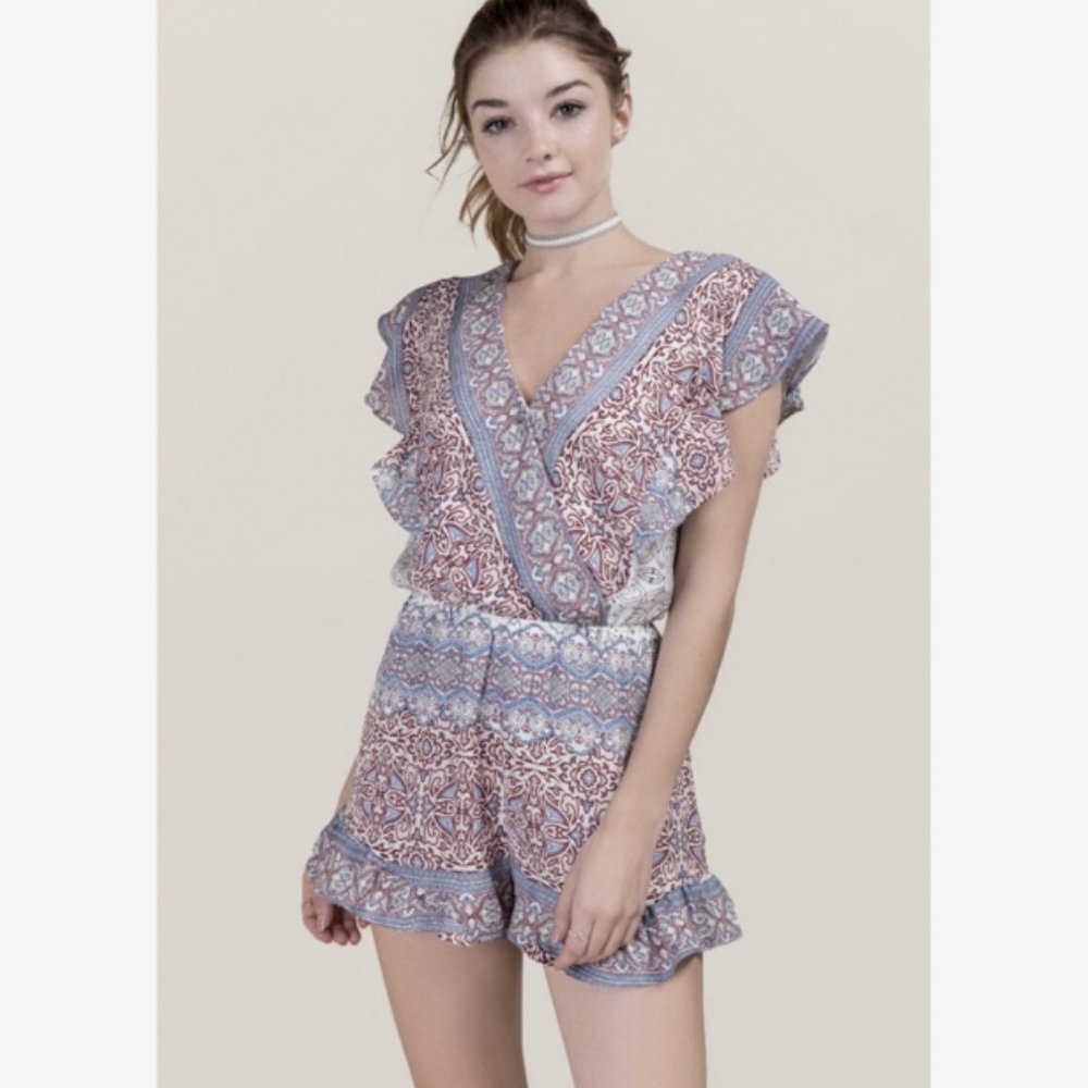 Blue Rain Romper Shorts Small‎ Ruffled V-Neckline Elastic Waist Lined Polyester